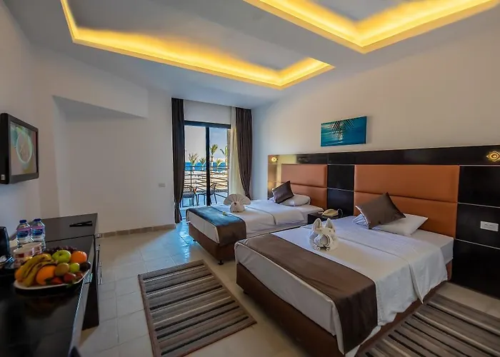 Hotel La Rosa Waves And Aqua Park