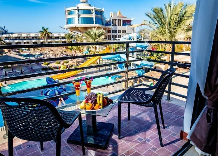 La Rosa Waves And Aqua Park Hotel 4*