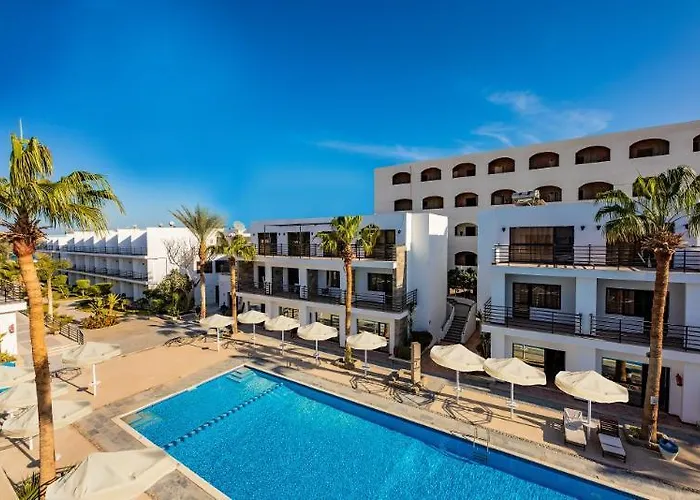 Hotel La Rosa Waves And Aqua Park