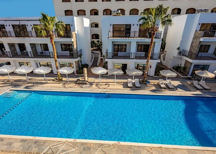 La Rosa Waves And Aqua Park 4* Hurghada