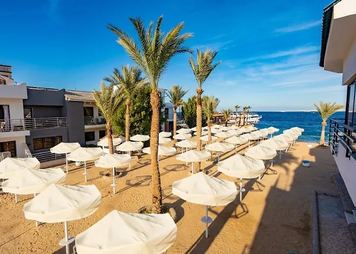 La Rosa Waves And Aqua Park 4*