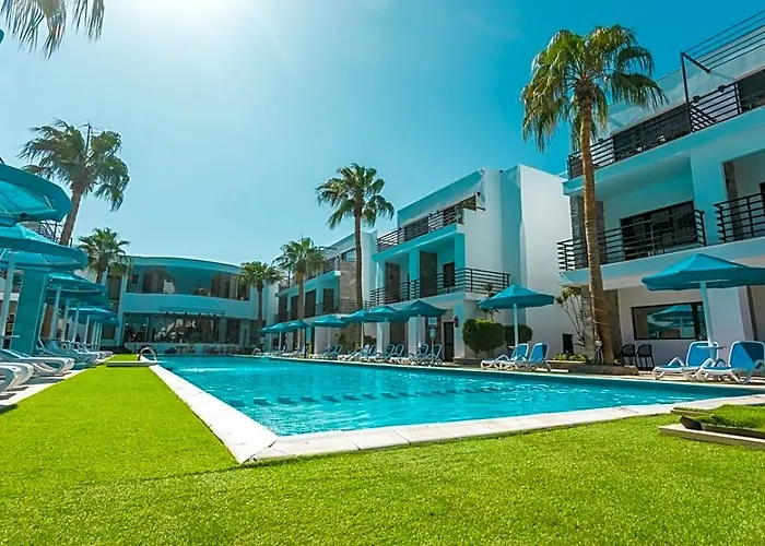 La Rosa Waves And Aqua Park 4* Hurghada